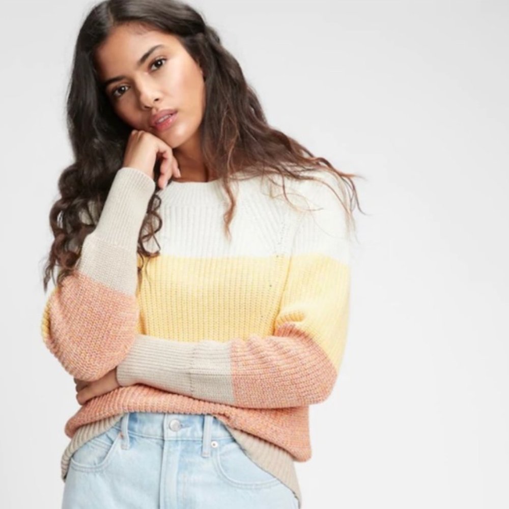 NWT GAP relaxed ribbed sweater